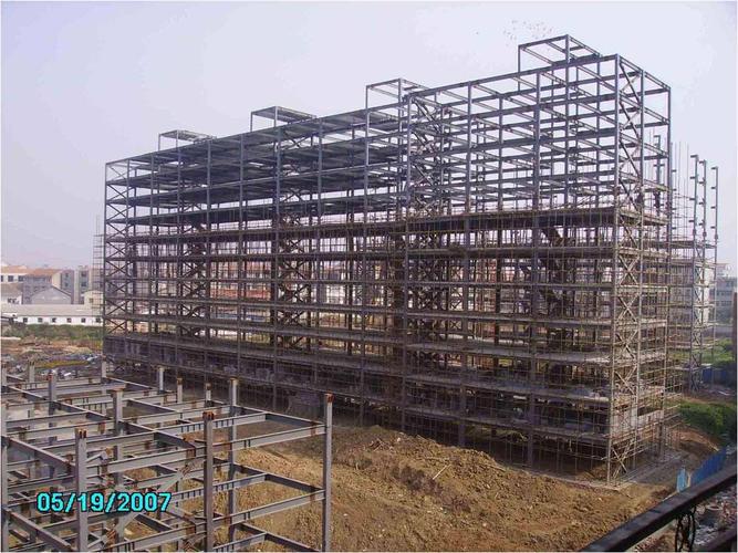 机电之家网 产品信息 建筑材料 钢材 >两层或多层钢框架箱型柱钢结构